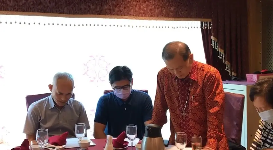 台灣大愛社福協會第二次會議結束禱告