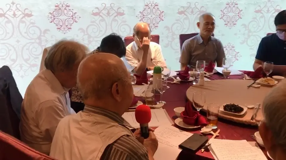 台灣大愛社福協會第二次會議開始禱告
