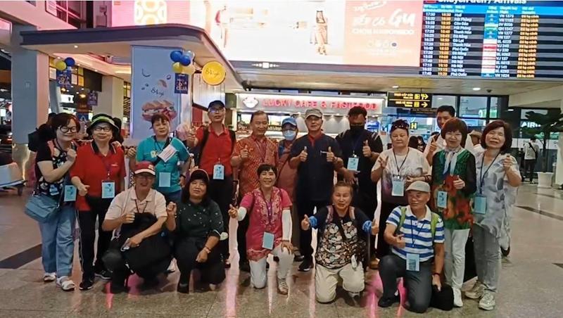 越南訪問行搭機前宣示