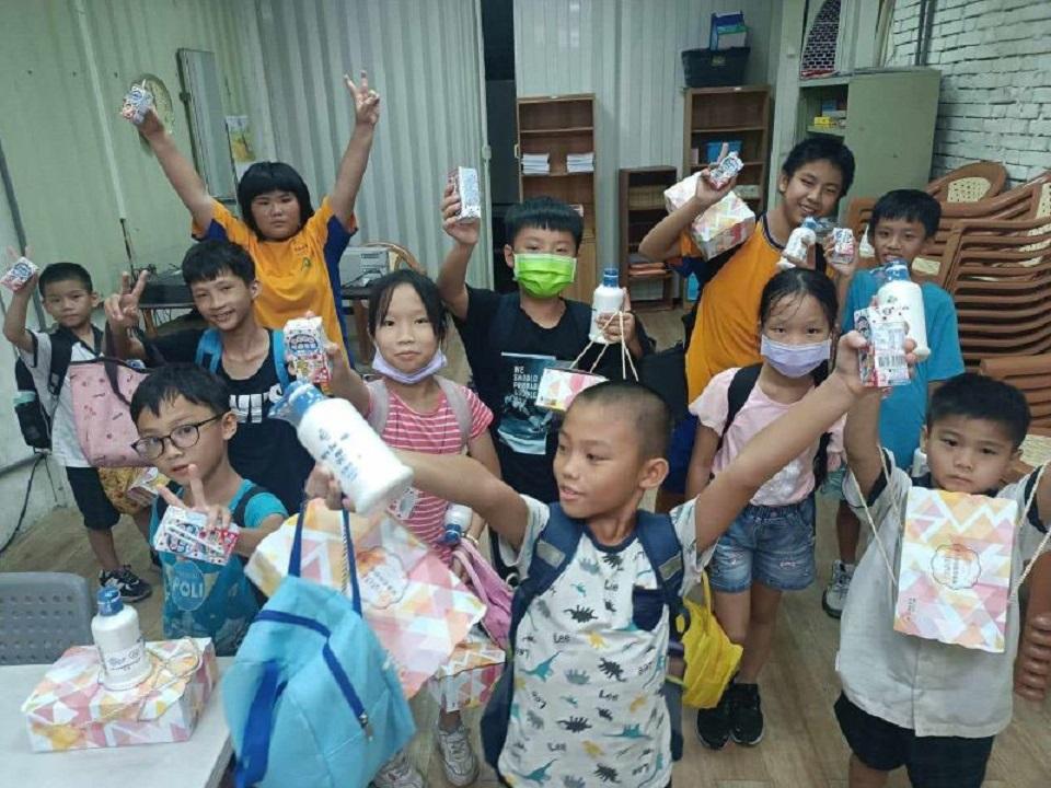 1120917拿到中秋節禮物真開心