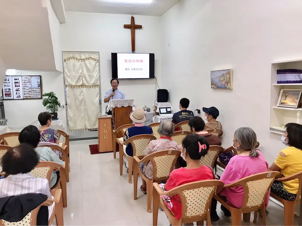 頭屋教會主日聚會 新教會內部