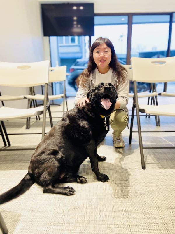 2025.4.13我們多年的好朋友小黑偶而就會來探望我們