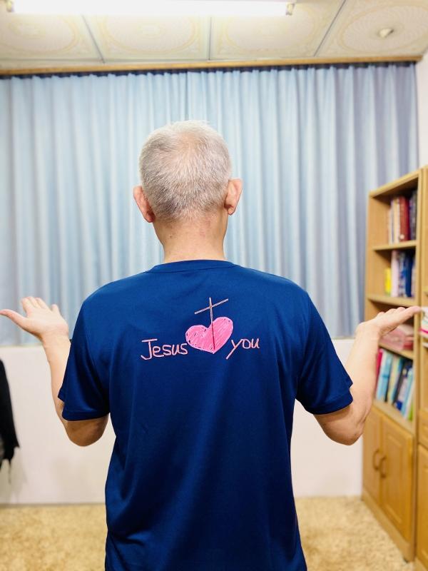 2025.4.27感謝軍尹弟兄送給弟兄姐妹們的精美的服裝