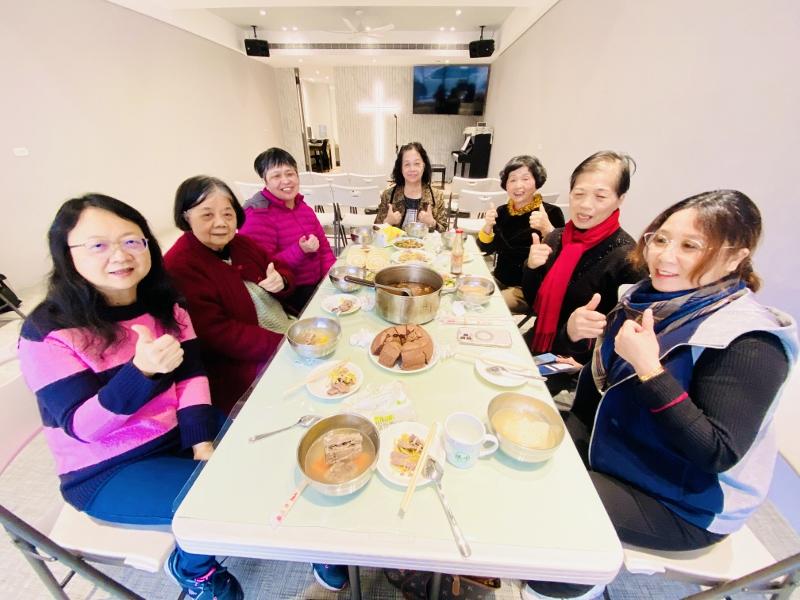 2025.4.6活水小組歡聚並享受彭姐妹及劉姐妹預備的美食