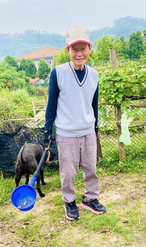 2025.6.1范爸爸喜歡種花樂在其中