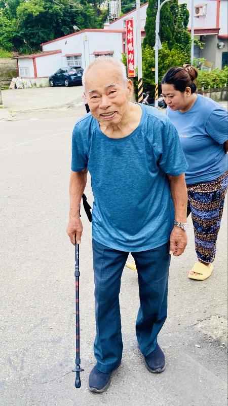 2025.6.1黃爸爸年紀老邁但天天運動健身