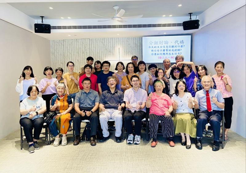 2025.6.8大西教會弟兄姐妹們與新竹北門聖教會張慕聖牧師及同工們合影留念